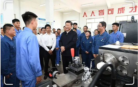 近镜头丨“职业教育前景广阔、大有可为”